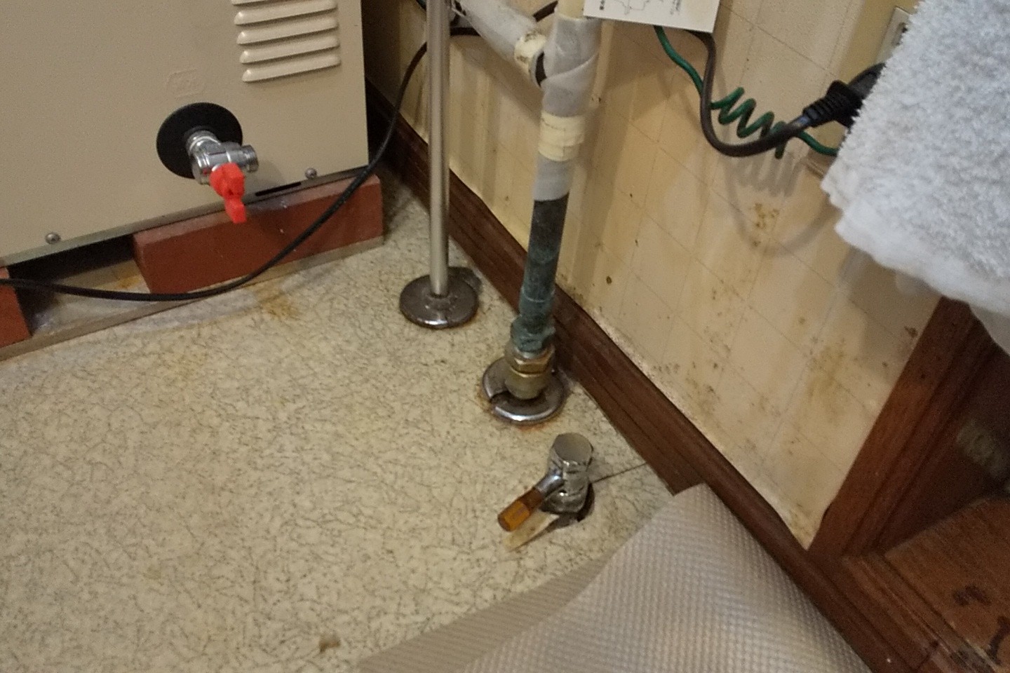 千歳市＿水抜き栓水漏れ