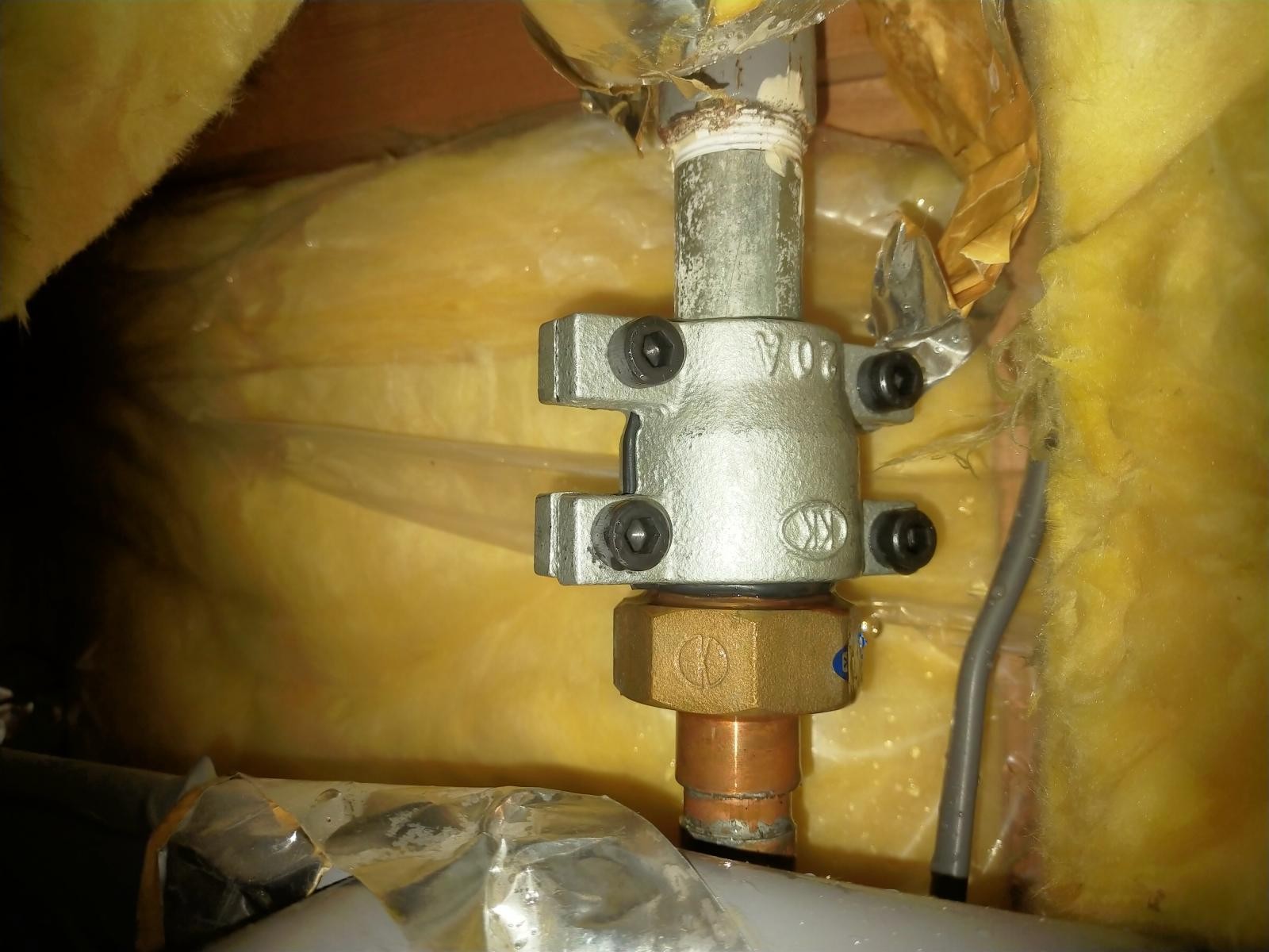 江別市＿配管水漏れ