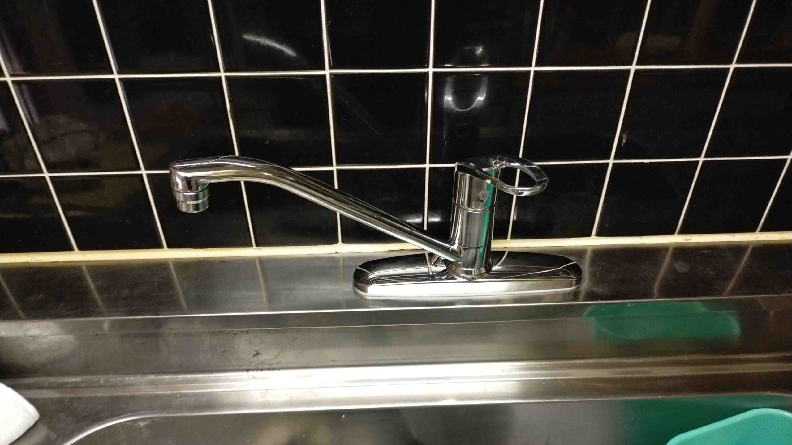 恵庭市＿蛇口水漏れ