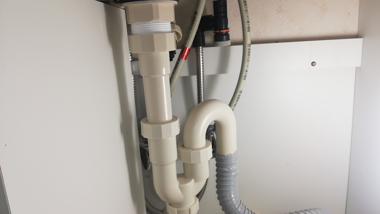 2洗面トラップ交換②