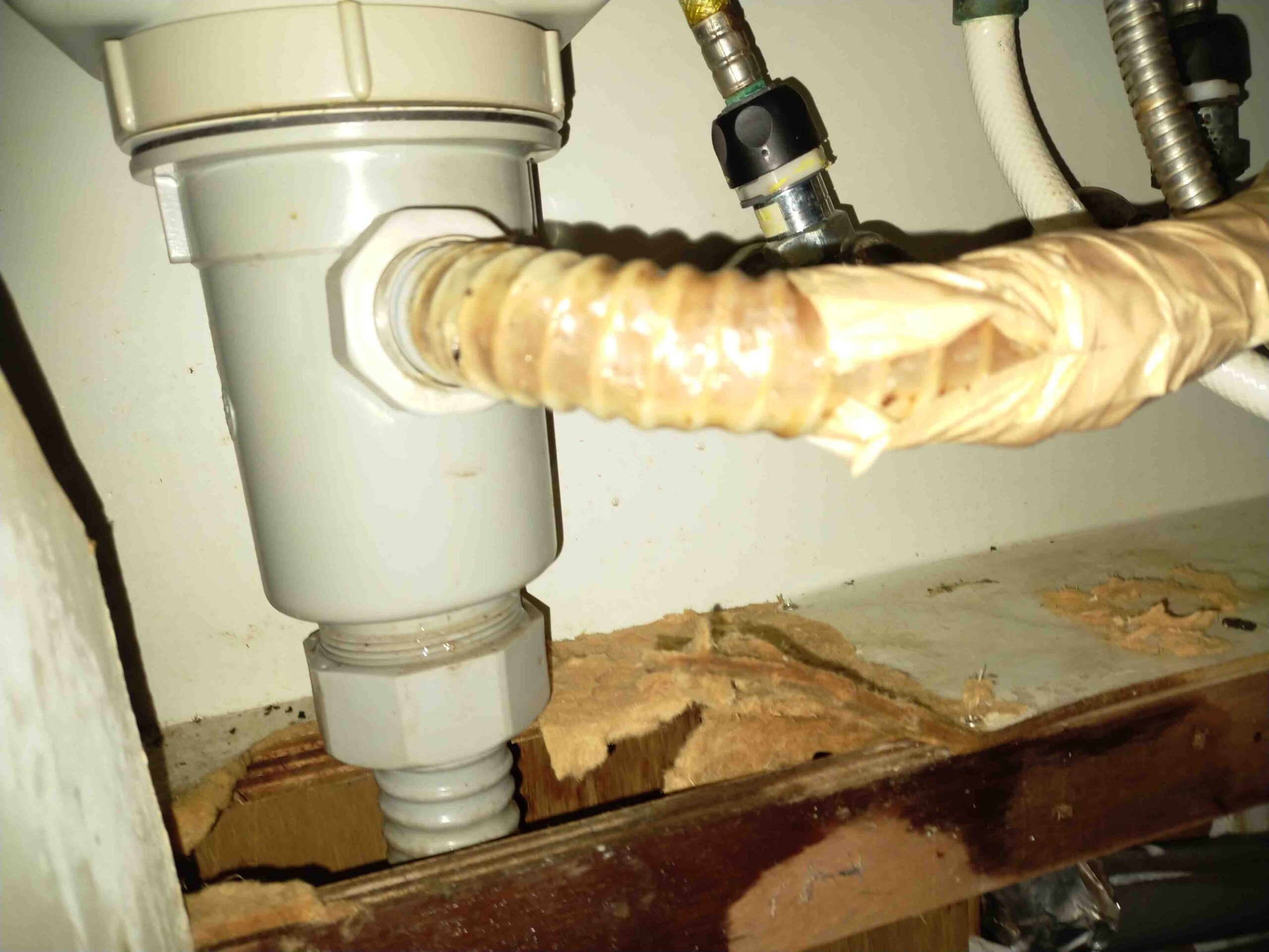 札幌市豊平区＿排水水漏れ