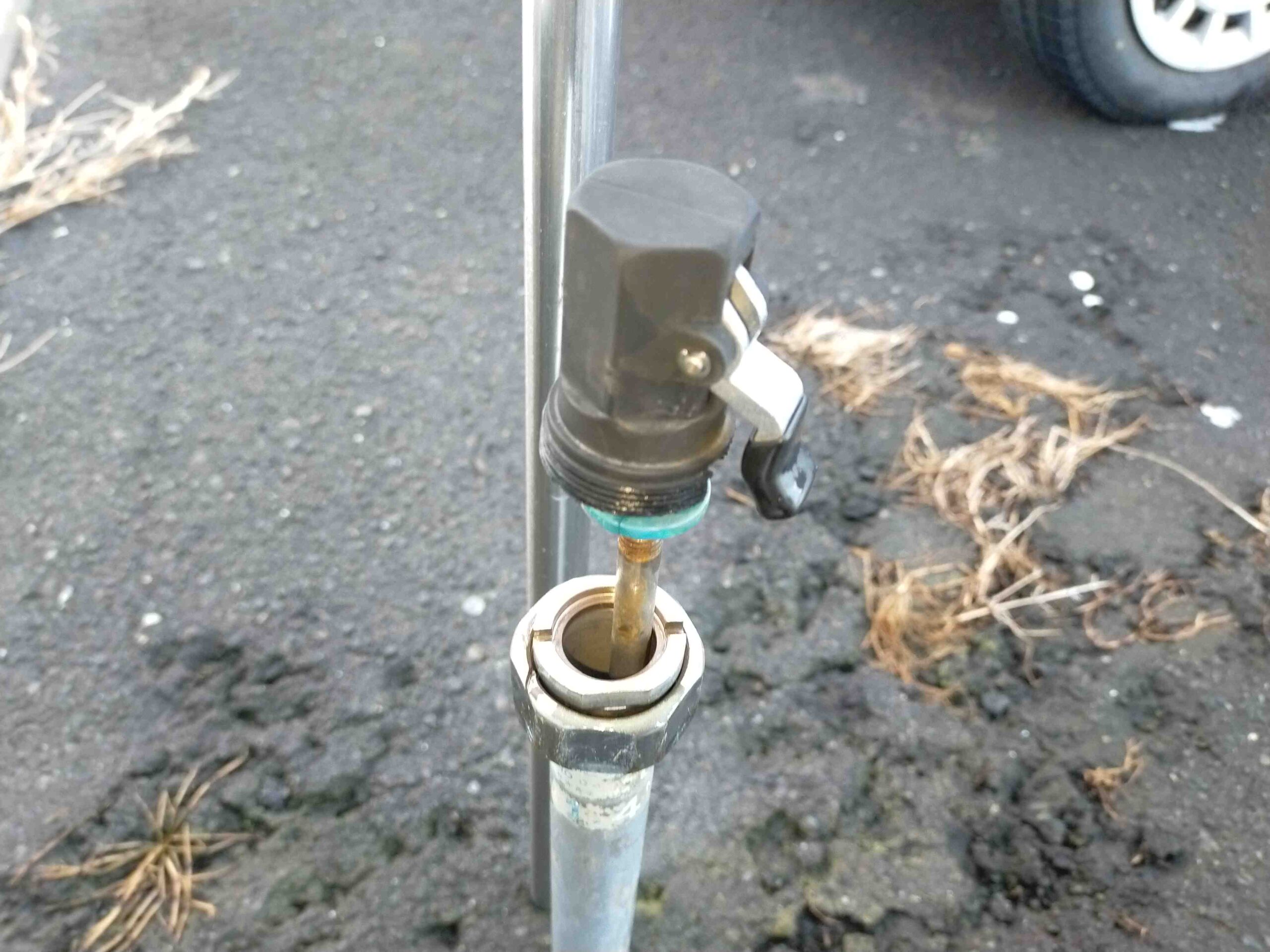 札幌市清田区＿散水栓水漏れ